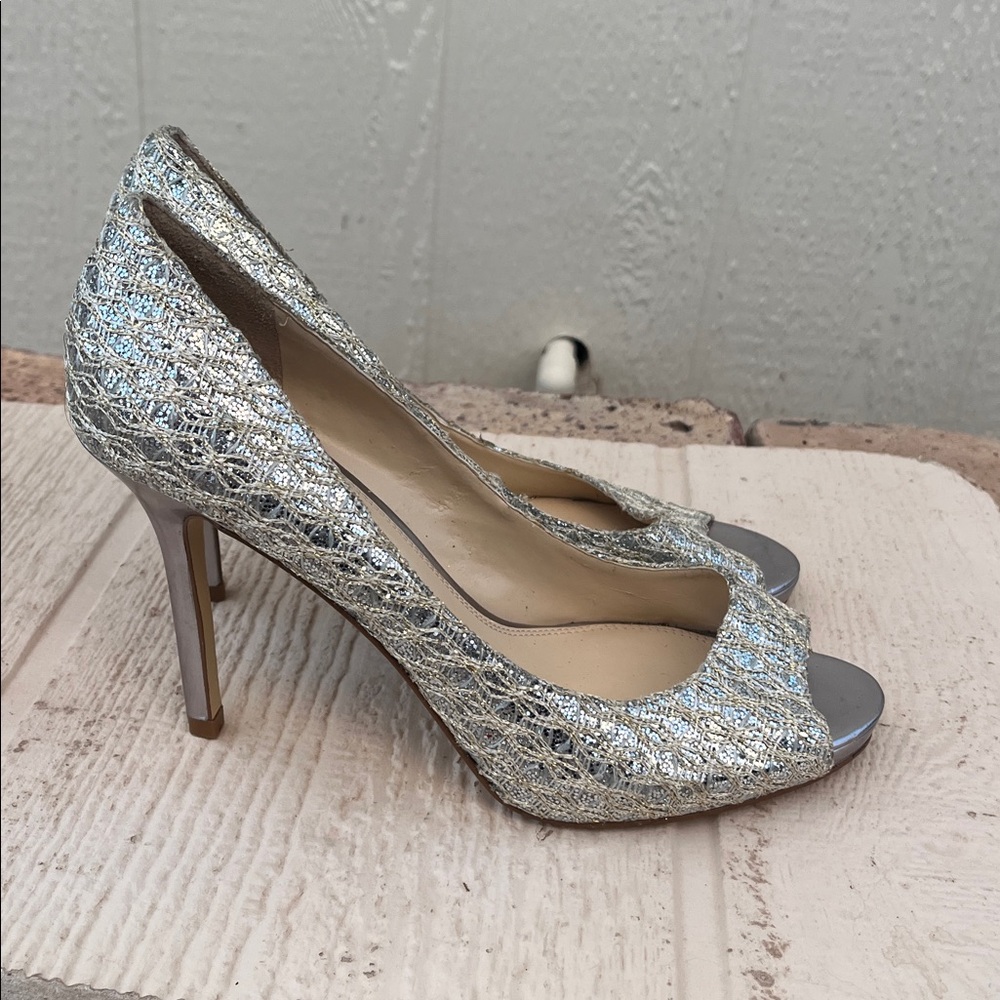 Enzo Angiolini Woman's Silver Sparkle Spider Weave Peep Toe Heel Size 8